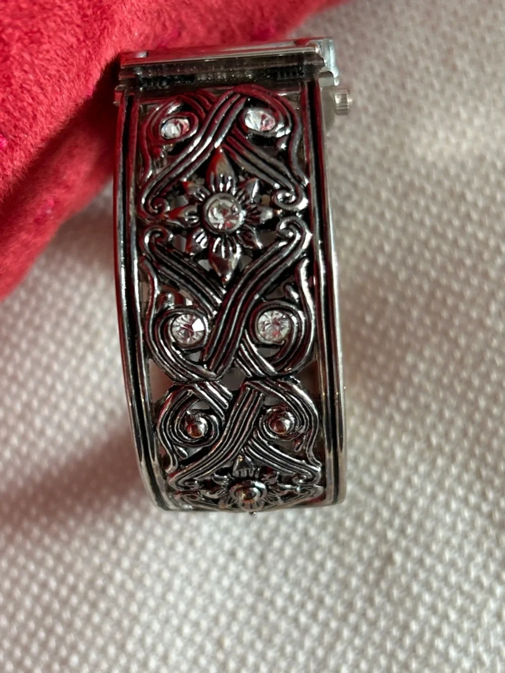 Silver tone cuff bracelet watch 5 rhinestones each side New battery EUC